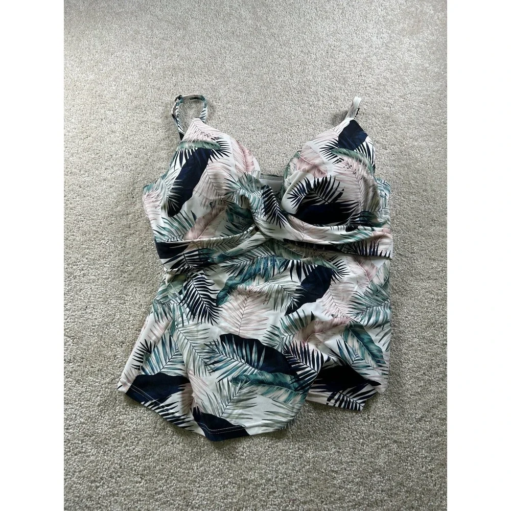 Island Escape Women's‎ Swimwear Size 16 Tropical Print Nylon Spandex